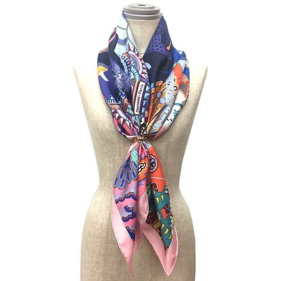 HERMES Pink Silk Scarf - Picture 2 of 3